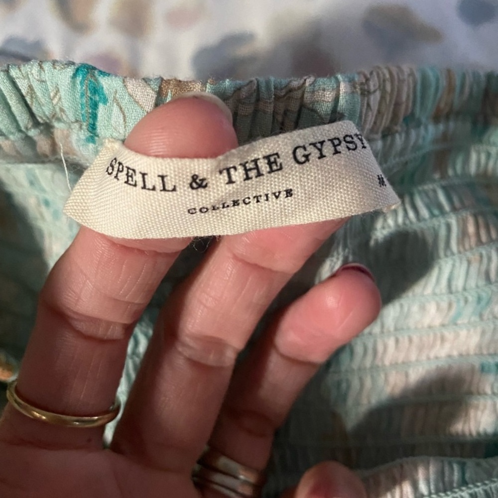 Spell Seashell Top - Picture 4 of 4
